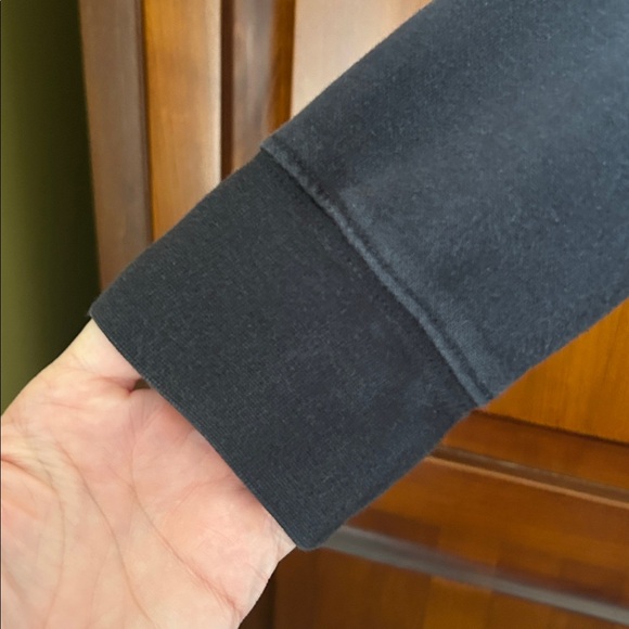 Black Ladies The North Face Sweatshirt with Hood - Picture 5 of 8